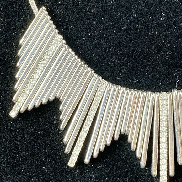 Vintage Silver Tone Rhinestone Brutalist Art Deco Bib Necklace Metal Fringe - Picture 7 of 7